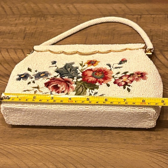 Floral Beaded Cream Clutch